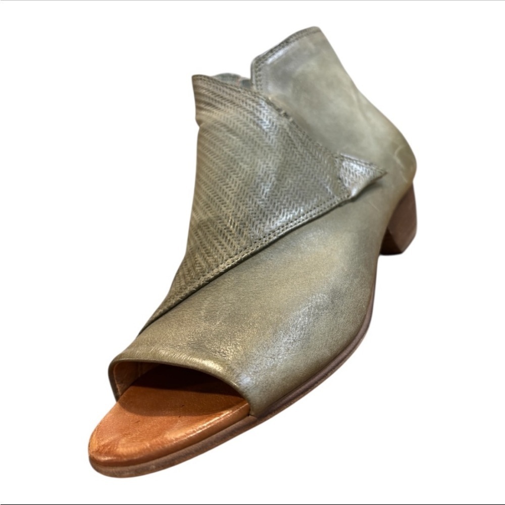 Miz Mooz Camp Leather Olive Green Peep Toe Ankle Boots Size 8